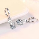 Boucles d'oreilles créoles pour femmes avec cygne 5