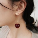 Boucles d'oreilles pendantes cerise 2