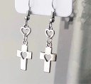 Boucles d'oreilles pendantes croix 1