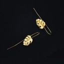 Boucles d'oreilles pendantes en forme de feuille pour femmes 2