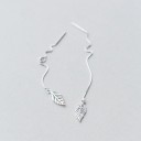Boucles d'oreilles pendantes en forme de feuille R109 1
