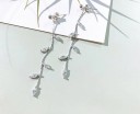 Boucles d'oreilles pendantes en forme de feuilles pour femmes 3