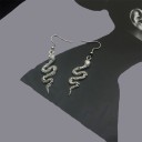 Boucles d'oreilles pendantes en forme de serpent pour femmes 2