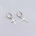 Boucles d'oreilles pour femmes avec croix 2