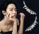 Boucles d'oreilles pour femmes avec des cristaux 1