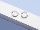Boucles d'oreilles pour femmes en forme de cercle avec des zirconiums C1058 4