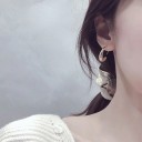 Boucles d'oreilles pour femmes lettre C 2