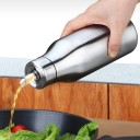 Bouteille en acier inoxydable pour huile 1
