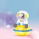 Bouwset astronaut 10,6 x 7,0 x 7,0 cm Zittende astronaut op een gouden planeet met een blauwe ring 433 onderdelen Gedetailleerde mini blokken 2