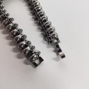 Bracciale da uomo con teschi H408 3