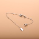 Bracciale femminile delicato con pietre 2