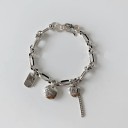 Bracelet femme avec pendentifs 4