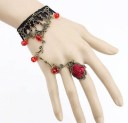 Bracelet gothique pour femme avec bague 1