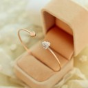 Bracelet ouvert avec cœur 2