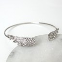 Bracelet ouvert pour femme avec des ailes 1