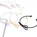 Bracelet ouvert pour femme avec des ciseaux 3
