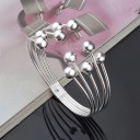 Bracelet ouvert pour femmes avec des perles 5