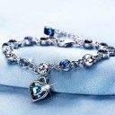 Bracelet pour femme avec cœur et pierres 1