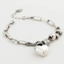 Bracelet pour femme avec pendentif en forme de cœur A2435 2