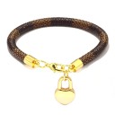 Bracelet pour femme avec pendentif en forme de cœur H381 1