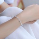 Bracelet pour femmes avec des perles et des fleurs 2