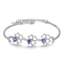 Bracelet pour femmes avec des trèfles à quatre feuilles 1