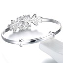 Bracelet rigide pour femme avec fleur 2