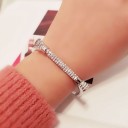 Bracelet rigide pour femmes avec pierres H302 1