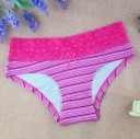 Braguita de rayas con ribete floral 10