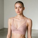 Bralette podprsenka da donna in pizzo senza ferretti con scollatura a V e rete trasparente con ampia fascia inferiore e spalline 4