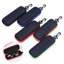 Brillenetui 16,2 x 6,6 x 4,2 cm Reißverschlussetui aus Jeansstoff mit Karabiner Schützendes Hartschalenetui für Sonnenbrillen und Lesebrillen 2