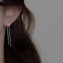 Brinco feminino com fino cordão pendente Adorno de orelha com pequenos detalhes Joia minimalista leve em metal de bijuteria 15