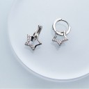 Brincos de argola com estrela R108 5
