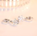 Brincos de argola para senhora com estrela e pedra 5