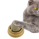 Brinquedo de gato auto-adesivo natural com bola rotativa de catnip Brinquedo de arranhar para gatos na parede ou no chão Diversão interativa 1
