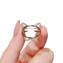 Broche en métal en forme de chat avec des pierres décoratives en alliage de zinc Broche élégante en forme de chat Accessoire stylé pour vestes 3