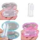 Brosse à dents pour enfant sur doigt 2