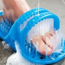 Brosse de massage pour les pieds sous la douche 2
