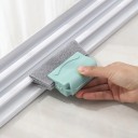 Brosse pour nettoyer les rainures de fenêtres 4