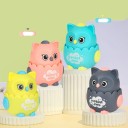 Buntes, fröhliches Eulen-Aufziehspielzeug für Kinder. Batterieloses, mechanisches, interaktives Spielzeug mit Trägheitsbewegung 2