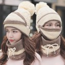 Căciulă de iarnă pentru femei cu guler și mască pentru față Set 3 în 1 Model împletit cu motive de cosiță și pompon Bumbac și cașmir Mărime 1