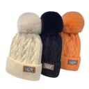 Căciulă de iarnă tricotată pentru femei cu pompon 56–60 cm Căciulă călduroasă cu croșetat Acril Poliester Piele artificială Căciulă elegantă într-o singură culoare 2