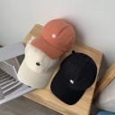 Căciulă pentru femei cu un mic motiv pe partea din față Bumbac Design minimalist Orificii de ventilație Vizieră curbată Mărime 8