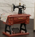 Caja de música estilo máquina de coser 3