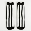 Calcetines blancos y negros de niña 6