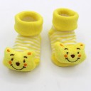 Calcetines infantiles con decoración de peluche. 5