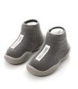 Calcetines infantiles con suela de goma 7