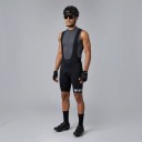 Calções de ciclismo para homem com alças e forro Alças largas Material elástico 90 % poliéster e 10 % Lycra Pretos com inscrição branca 3