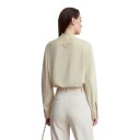 Camicia da donna in pizzo con maniche lunghe e applicazione floreale lungo la chiusura con colletto rifinito in pizzo e orlo dritto 5