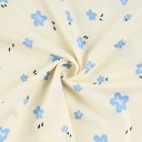Camicia da notte corta attillata da donna color crema con piccoli fiori blu su spalline sottili con corpetto arricciato e cucitura sotto il seno 13